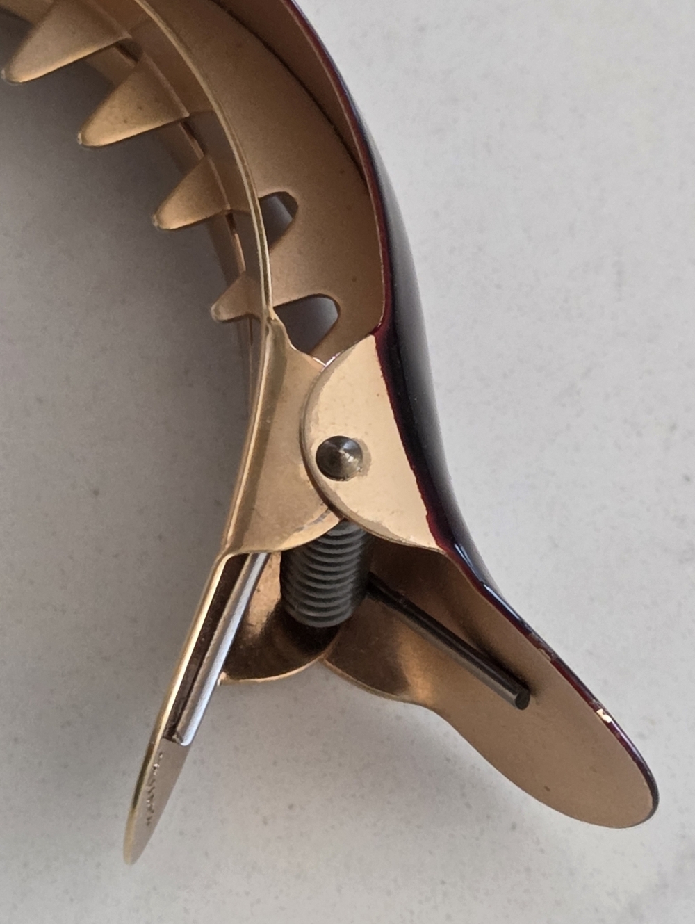 Ficcare Enamel Hair Clip - Picture 6 of 13